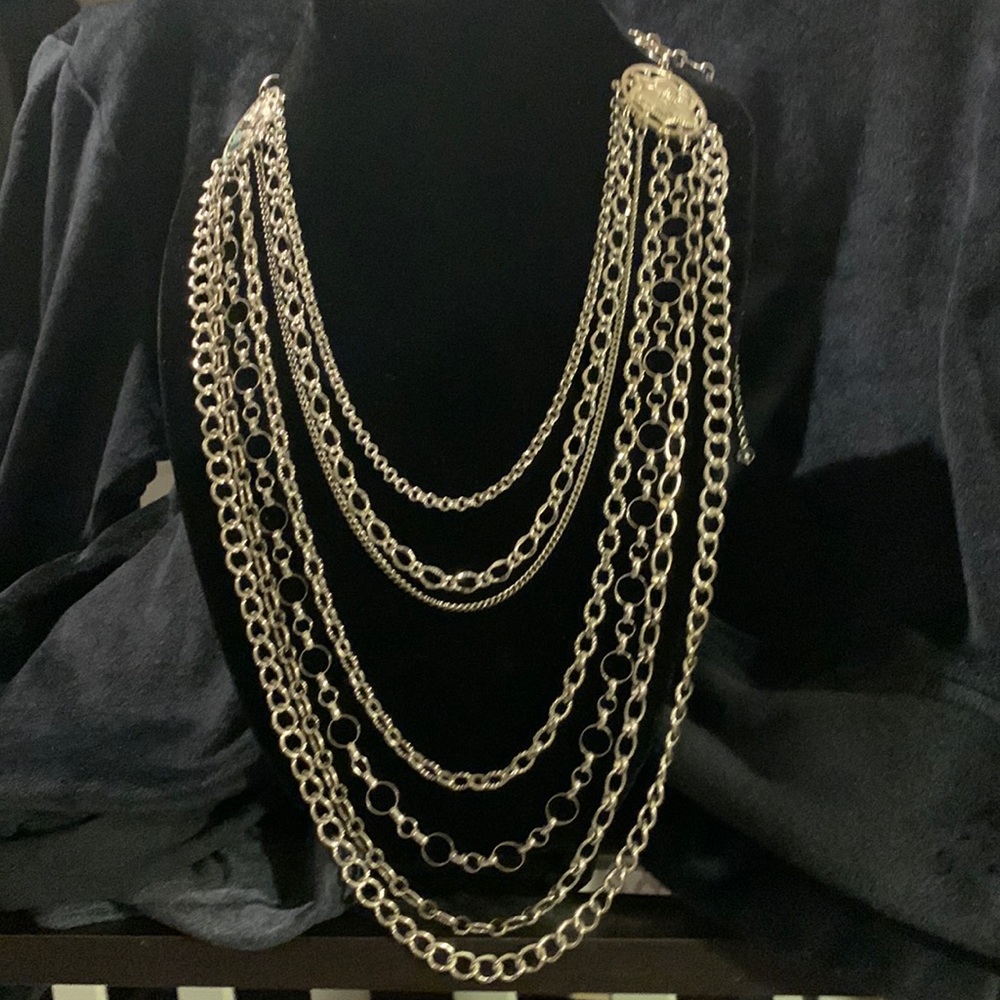 Most Marvelous 7 strand silver-tone chain necklace!!